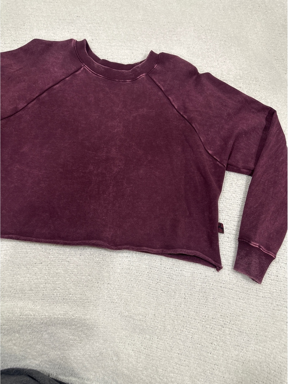 JoyLab Women's XS Burgundy Cropped Sweatshirt - Picture 2 of 6